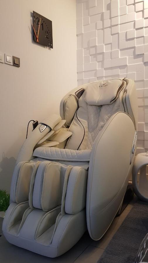 Apartment Plaza ----Wallbox 11Kw 16A ----- Private Spa- Jacuzzi, Infrared Sauna, Luxury Massage Chair, Parking, Entry With Pin 0 - 24H, Free Cancellation 24 Hours Before Check In Славонски-Брод Экстерьер фото